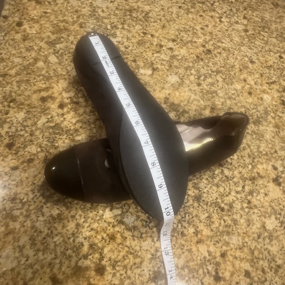 Bruno Magli Chocolate Brown Suede Patent Leather Cap Toe Ballet Flats 40 9 EUC - Picture 9 of 14